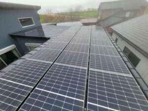 太陽光パネル設置完了